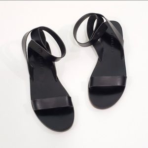 Everlane black leather snap sandals